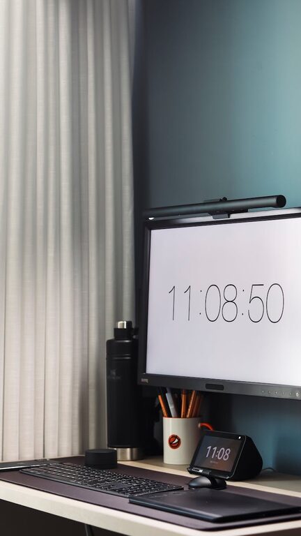 Tipy, ako si efektívne zorganizovať pracovný priestor pre lepšiu produktivitu